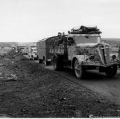 Ripiegamento di automezzi incolonnati nell'autunno-inverno 1941.jpg