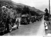 4_Divisione motorizzata nella zona del Piccolo San Bernardo nel giugno 1940.jpg