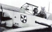 5-Pilots-II.JG3-Franz-von-Werra-with-Simba-1940-02.jpg