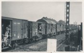 Fluchtlinge in Eisenbahn Waggongs  Westfront Holland - Frankreich.JPG