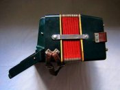 05_22_2010_GermanAcordion_3.jpg