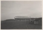 LZ127 GRAF ZEPPELIN GELANDET UM 1930 (3).jpg