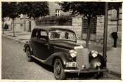 Mercedes 170, als russischer Diplomatenwagen.JPG