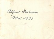 Kind auf Dreirad, 1932 2.JPG