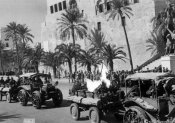 8_Sfilata delle truppe italiane a Tripoli nel marzo 1941.jpg