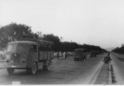 2_Passaggio nella città di Atene della divisione Julia nell'estate 1941.jpg