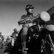 1_Soldati motociclisti in Africa orientale italiana nell'inverno 1942.jpg
