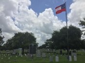 ConfederateFlagSanAntonio.jpg