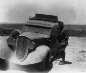 8_Autovettura dell'Istituto LUCE nell'estate 1941.jpg