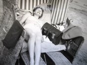 Frau im Strandkorb 4.JPG