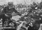 Одесса. «Консул Великого Рейха Стефани возлагает венок на могилу героев». .jpg