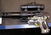 21_weapons_100385.jpg