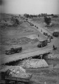 3_Autocolonna militare in marcia in Russia nell'agosto 1941.jpg
