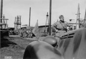 9_Autocolonna di rifornimenti in marcia verso le prime linee sul nuovo fronte del Don in Russia.jpg