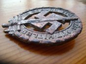 Гитлер в Кобурге знак