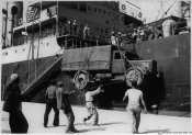 3_Movimenti di truppe nel porto di Durazzo nel settembre 1940.jpg