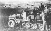 у0Sd. kfz. 10-4 на боевой позиции. Юго-Западный фронт, май 1942 года.jpg