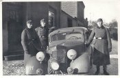 Soldaten Wehrmacht Auto.jpg