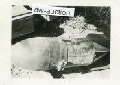 Stuka Ju 87 Bombe mit Aufschrift vor England Feindflug.jpg