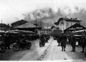 10_ruppe motorizzate al confine del Piccolo San Bernardo il 25 giugno 1940.jpg