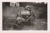 Soldaten voe Auto LKW.JPG