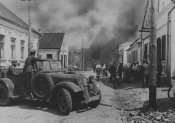 Mercedes Benz 320.jpg