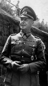 Walther Schroth 1.jpg