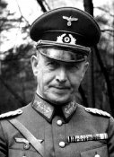 Walther Schroth 2.jpg