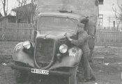 Ford-V8-51_01.jpg