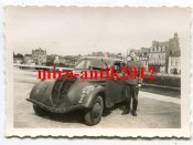 Peugeot 302 Landerneau-Frankreich.jpg