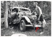 zerstorter Gelandewagen.JPG