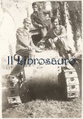 2_d'epoca Albania Tirana carristi carro armato cingolato 1939 AT455.jpg