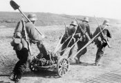 758cm-minenwerfer_6.jpg
