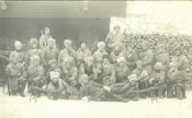 Групповая фотография чехо-словацких легионеров с оружием2.jpg