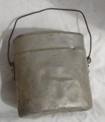 алюминевый кателок Вермахт с Фамилией владельца и другими надписями