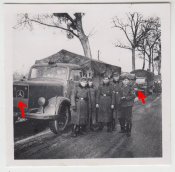 Wehrmacht_Mercedes_Diesel_LKW_u_Citroen_Beute_LK.jpg