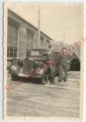 Foto_Wehrmacht_Auto_PKW_Mercedes_Benz_Wappen_Sta.jpg