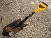 Сапёрная лопата Fiskars Solid (131417)