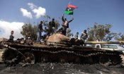 Libyan-rebels-wave-their--004.jpg