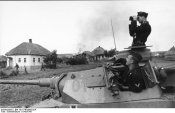 Bundesarchiv_Bild_101I_748_0088_02A__Russland__Panzer_III_und_Besatzung.jpg