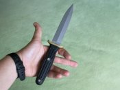 Боевой нож-кинжал Boker Applegate-Fairbairn Combat II
