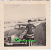 BMW 503 Coupe mit junger Frau 1962.jpg