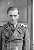 Alfred_Guenther_Russia_jun1943_Bundesarchiv_Bild_101III-King-047a-06.jpg