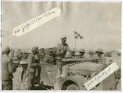 General_von_Bismarck_im_K_belwagen_beim_Afrikako.jpg