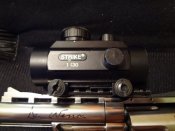 револьвер Dan Wesson 6 mm