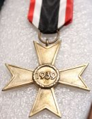 Крест за военные заслуги II класса,без мечей копия