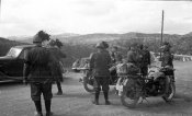 Bundesarchiv_B_145_Bild-F016230-0009%2C_Bersaglieri_in_Jugoslawien.jpg