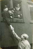 3 fra Hirdmarinen og Kjell Blick Schreiner..jpg
