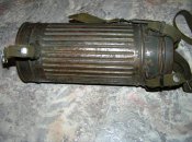 Противогаз WH и бачок с оригинальными ремнями