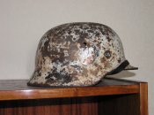 Каска вид справа.jpg